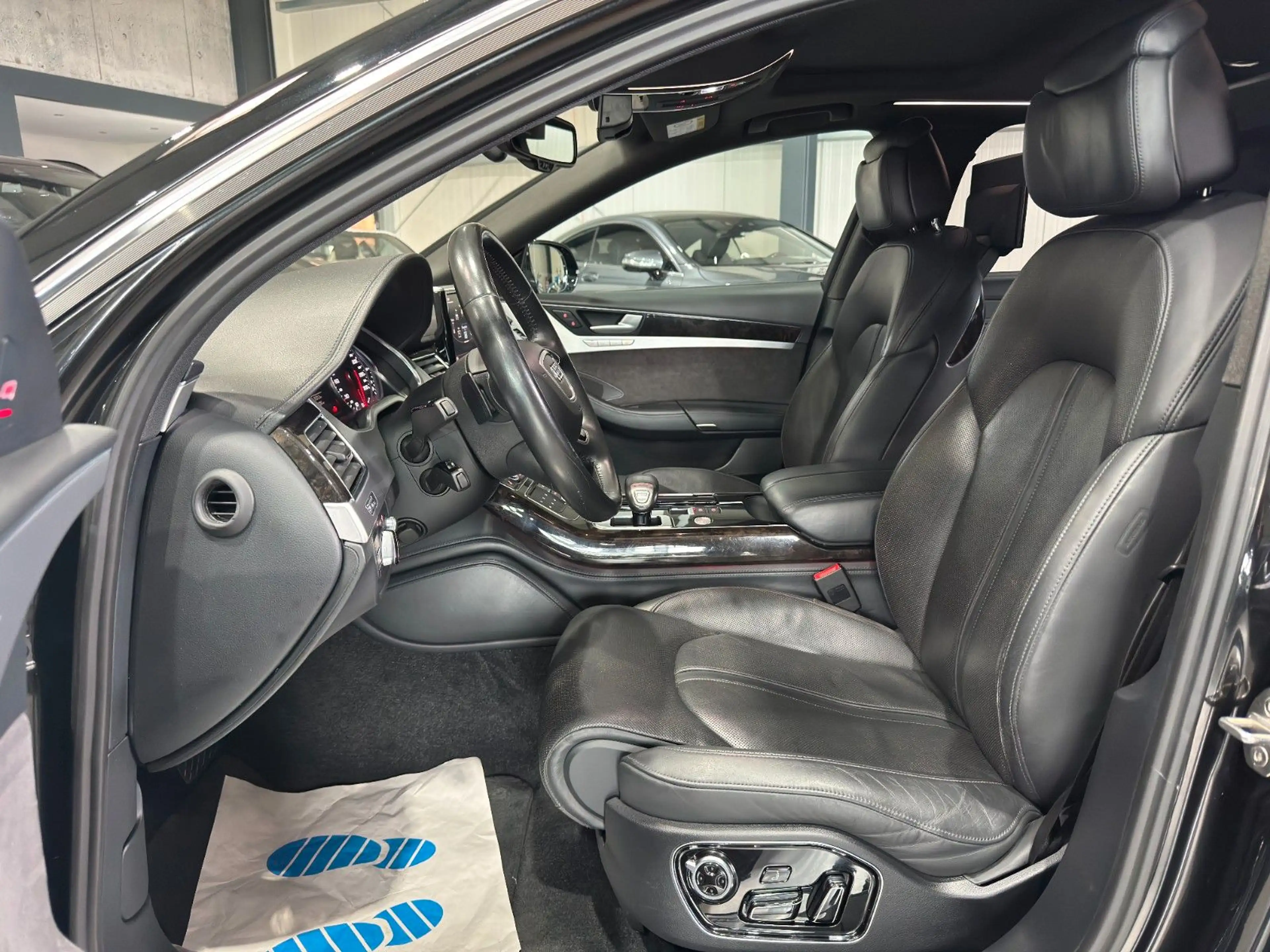Audi A8 /3.0/TDI/L/quattro/LED/360*/NACHTSI/CHAUFFEUR — photo 8