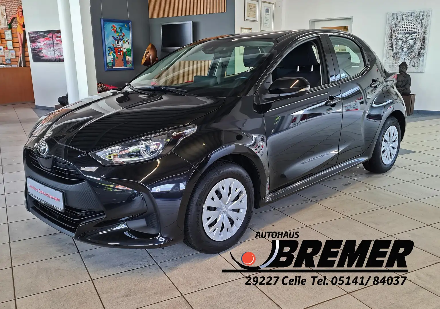 Toyota Yaris Yaris 5-Türer 1.0 VVT-i Comfort Schwarz - 1