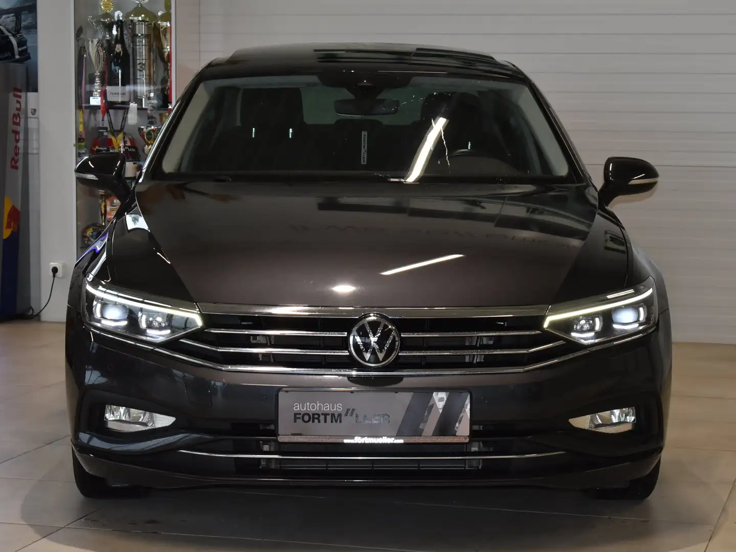 Volkswagen Passat 2.0 TDI Business /Panorama/iQ Grijs - 2