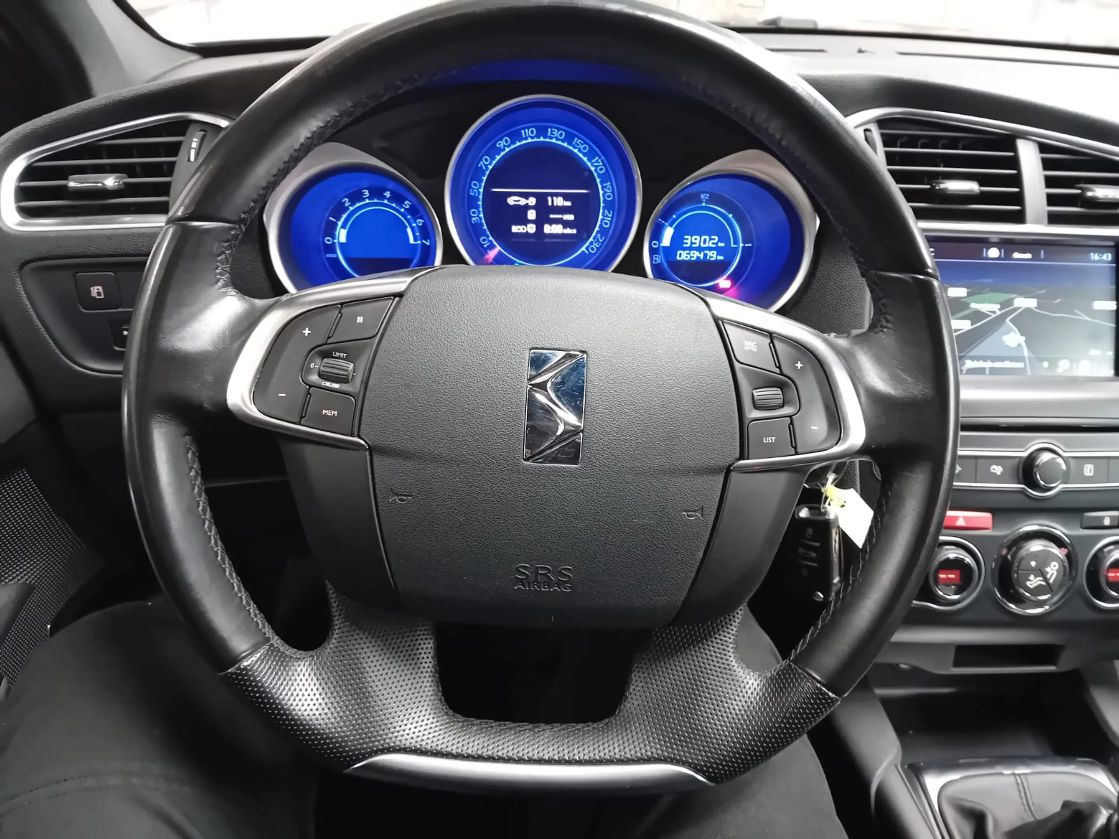 DS Automobiles DS 4 Crossback DS 4 Crossback 1.2 - 1 jr garantie — photo 14