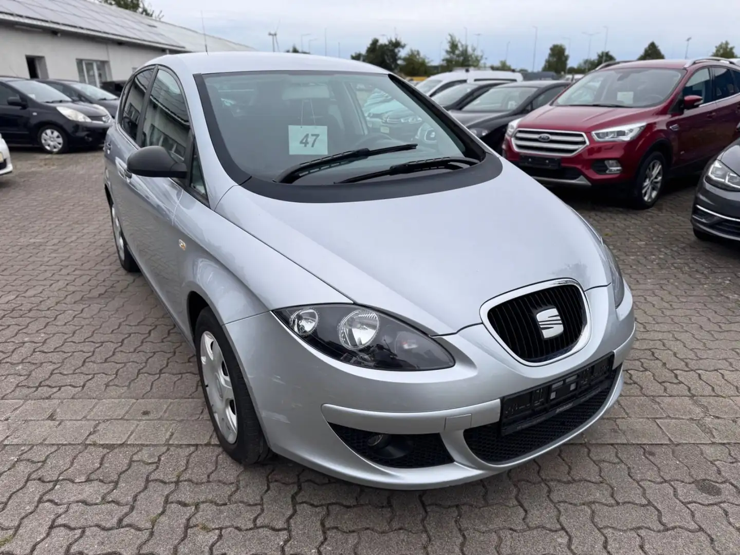 SEAT Altea Reference Silber - 1