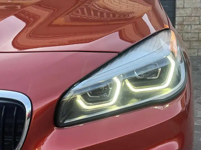 BMW 2 Series view 6