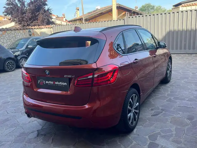 BMW 2 Series view 10