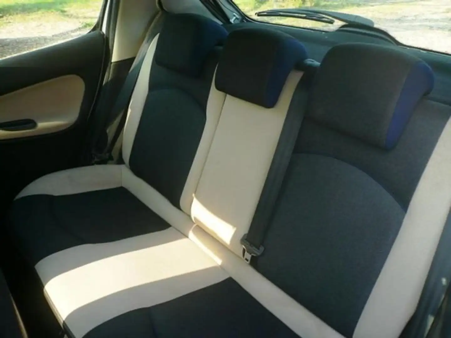 Peugeot 206 1.4i XT Gris - 2