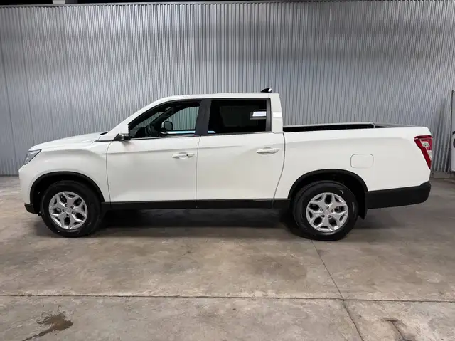 SsangYong Musso Grand Musso 2.2D Style Aut. NEW 0 KM! *€ 28.990 NETTO*