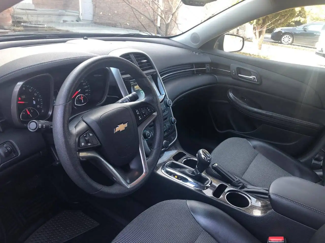 Chevrolet Malibu снимка Chevrolet Malibu