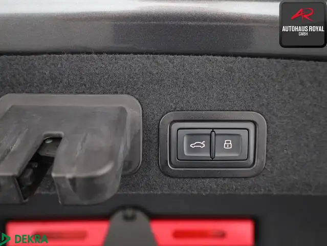 Audi A6 view 28