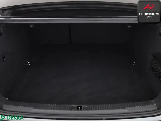 Audi A6 view 14