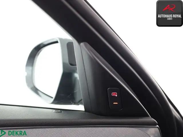 Audi A6 view 16