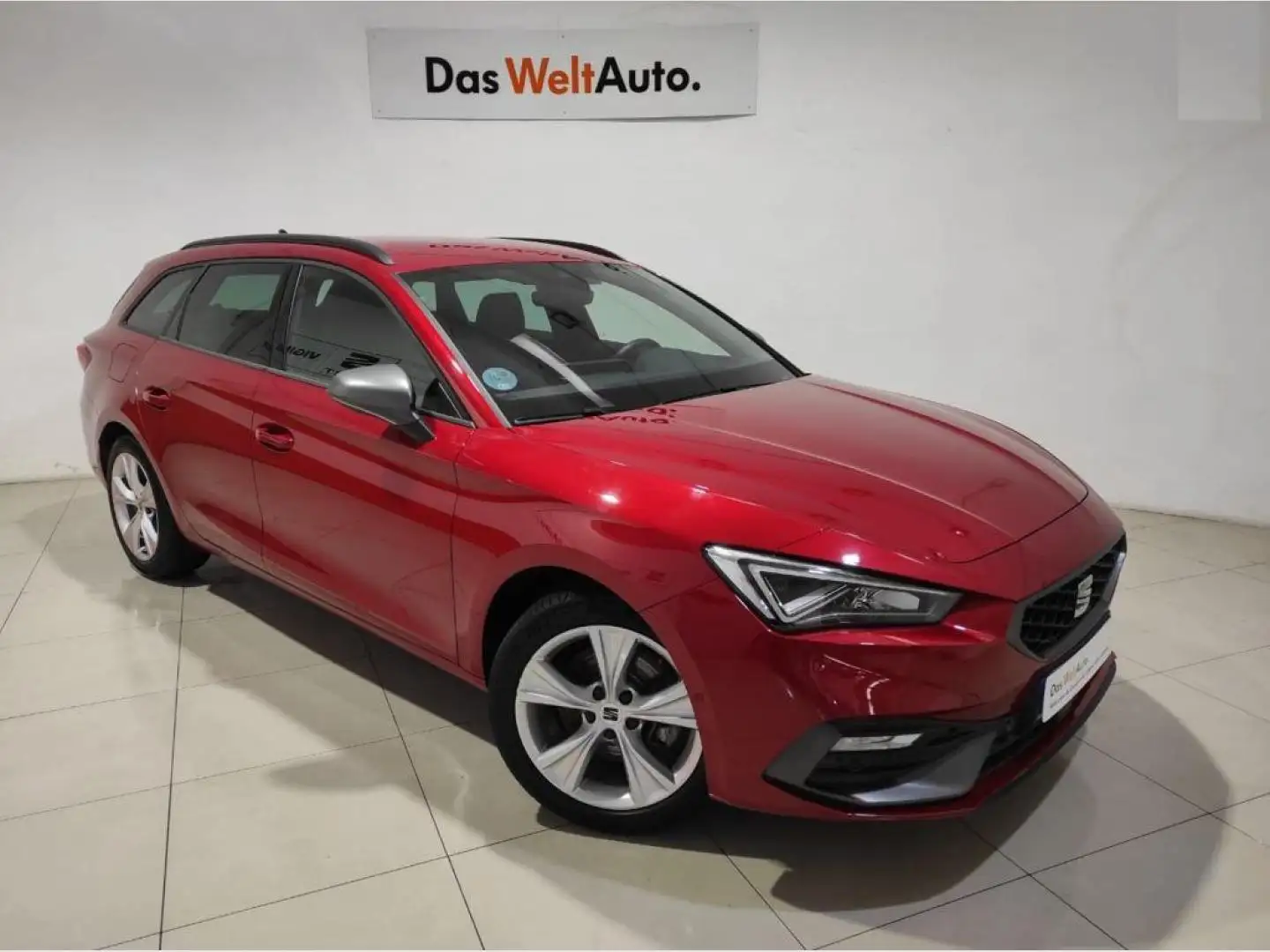 SEAT Leon Nuevo SP 1.5 TSI 110kW S&S FR Rojo - 1