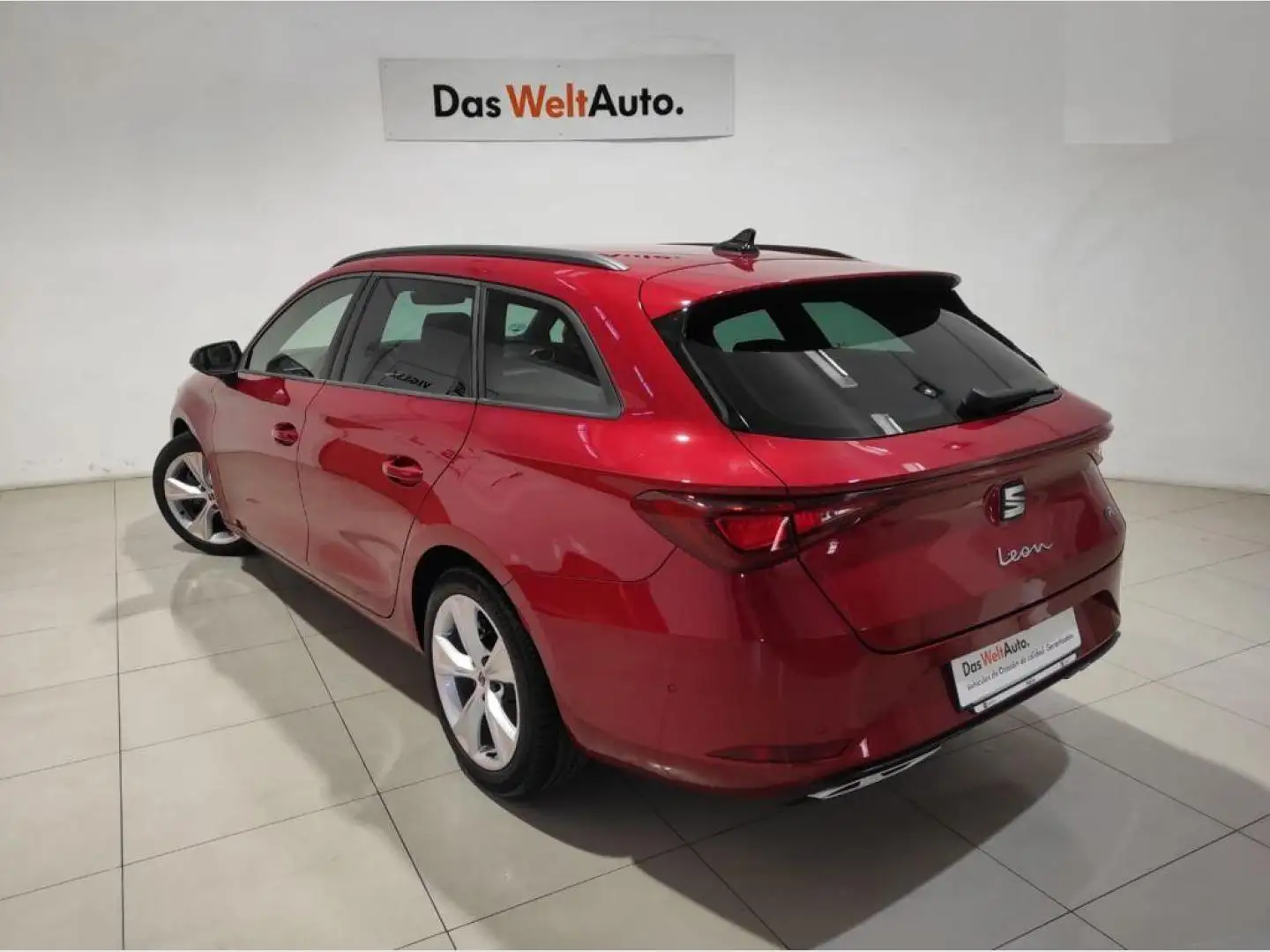 SEAT Leon Nuevo SP 1.5 TSI 110kW S&S FR Rojo - 2
