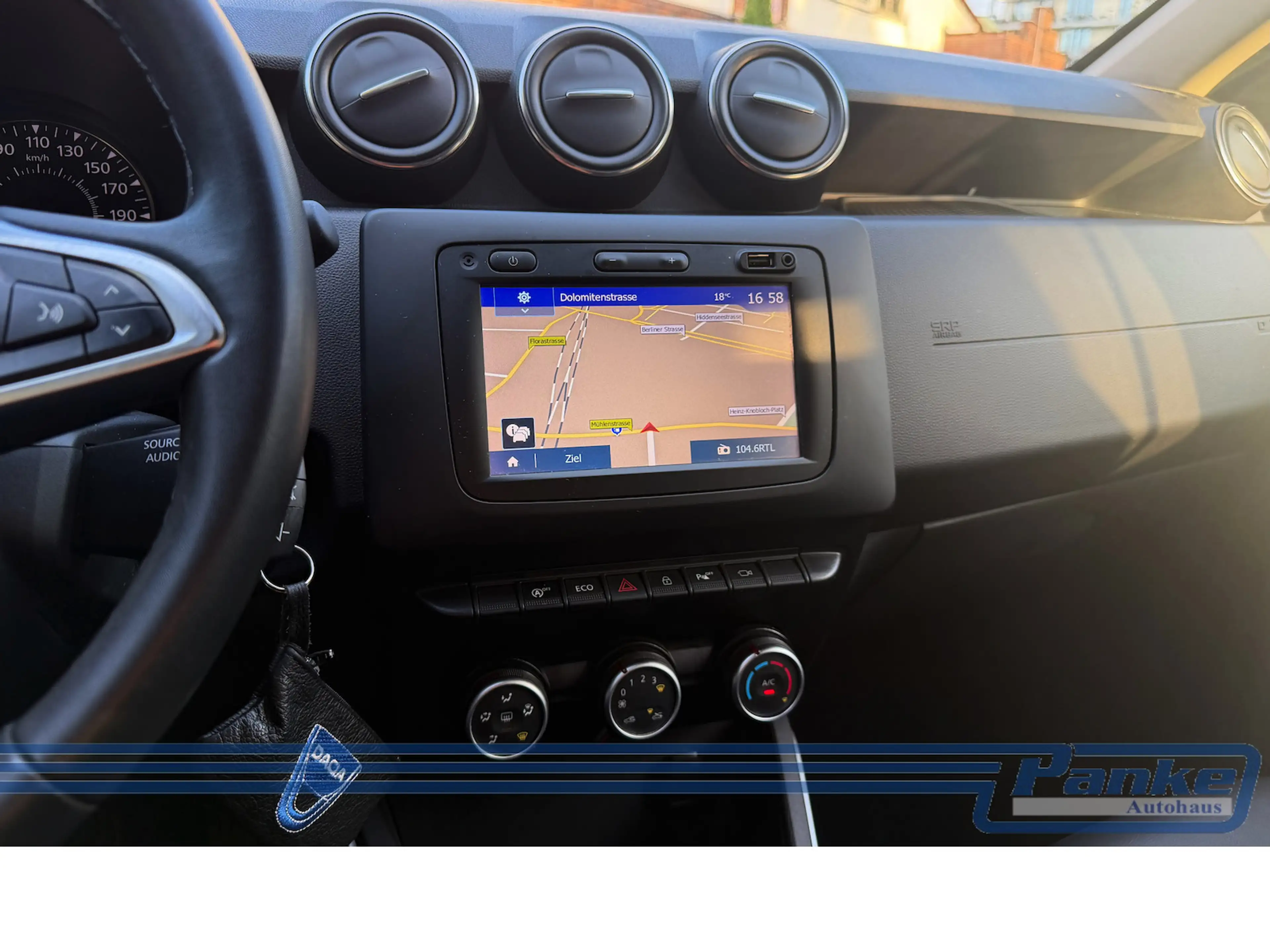 Dacia Duster Prestige*360-Cam*Tempo*Leder*LED*Navi* — photo 8