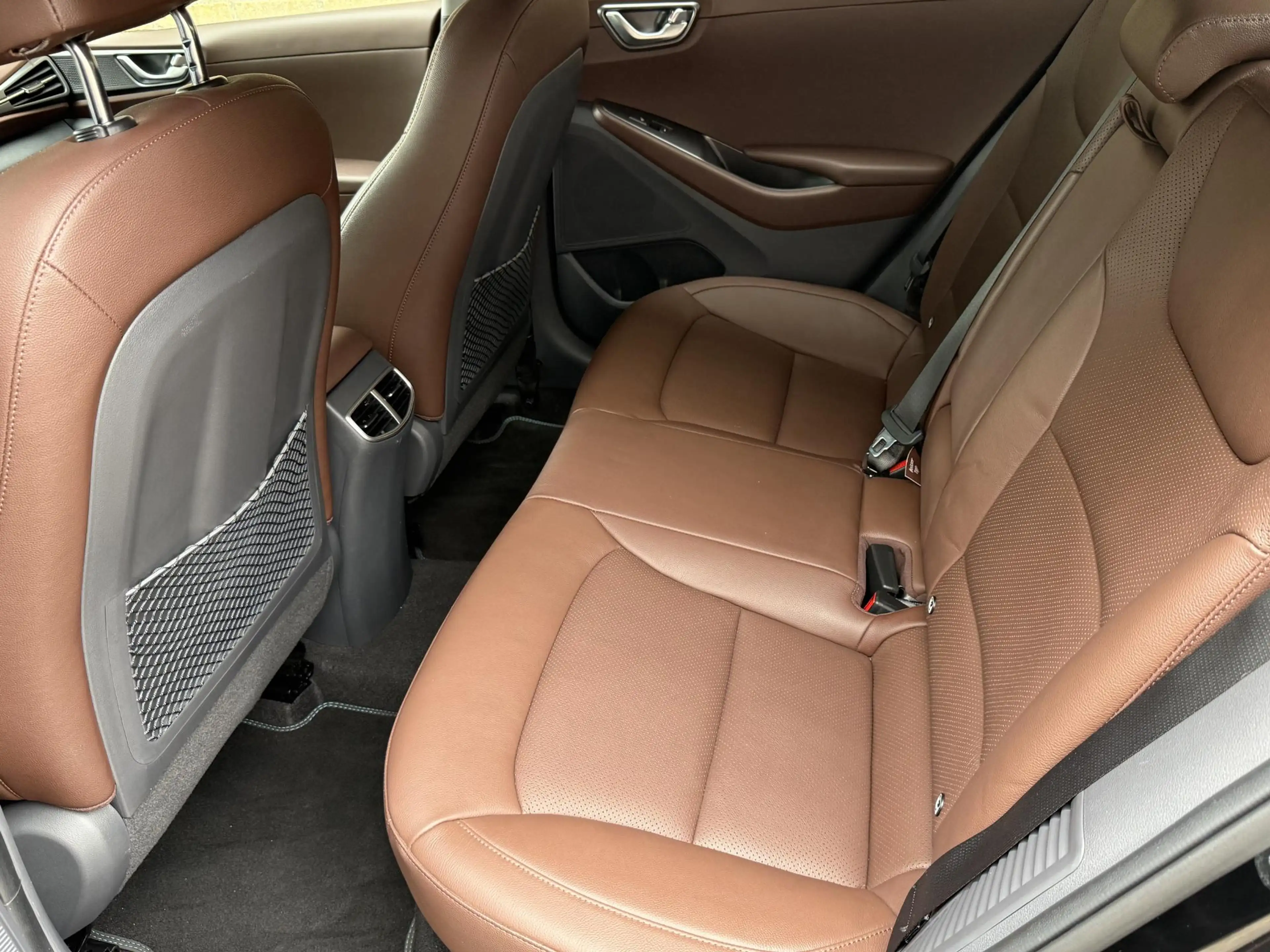 Hyundai IONIQ 1.6 GDi PHEV Premium | Leder | Camera | Navigatie — photo 16