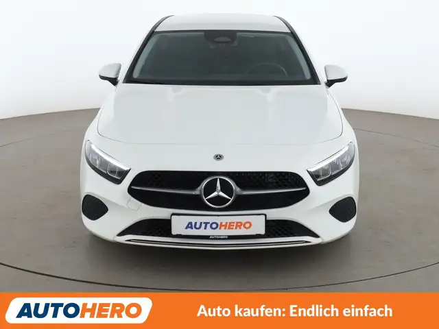 Mercedes-Benz A-Class view 9
