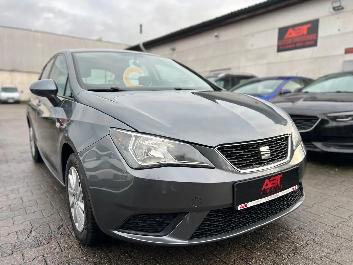 SEAT Ibiza 1.4, TÜV NEU, Navi, Klima, ZR-2023, 2.Hand Grau - 1