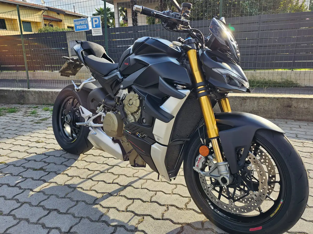 Ducati Streetfighter