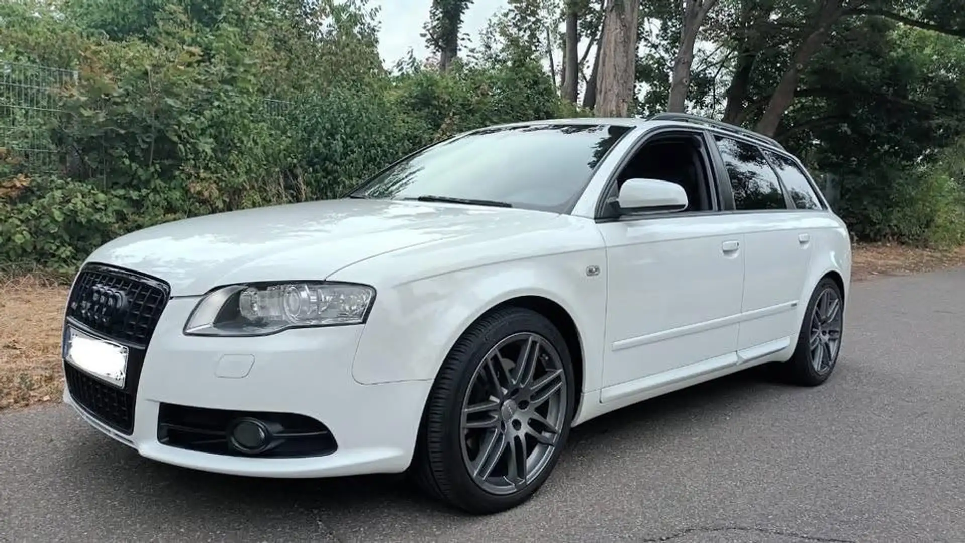 Audi A4 Avant 2.0 TDI S-Line - 1