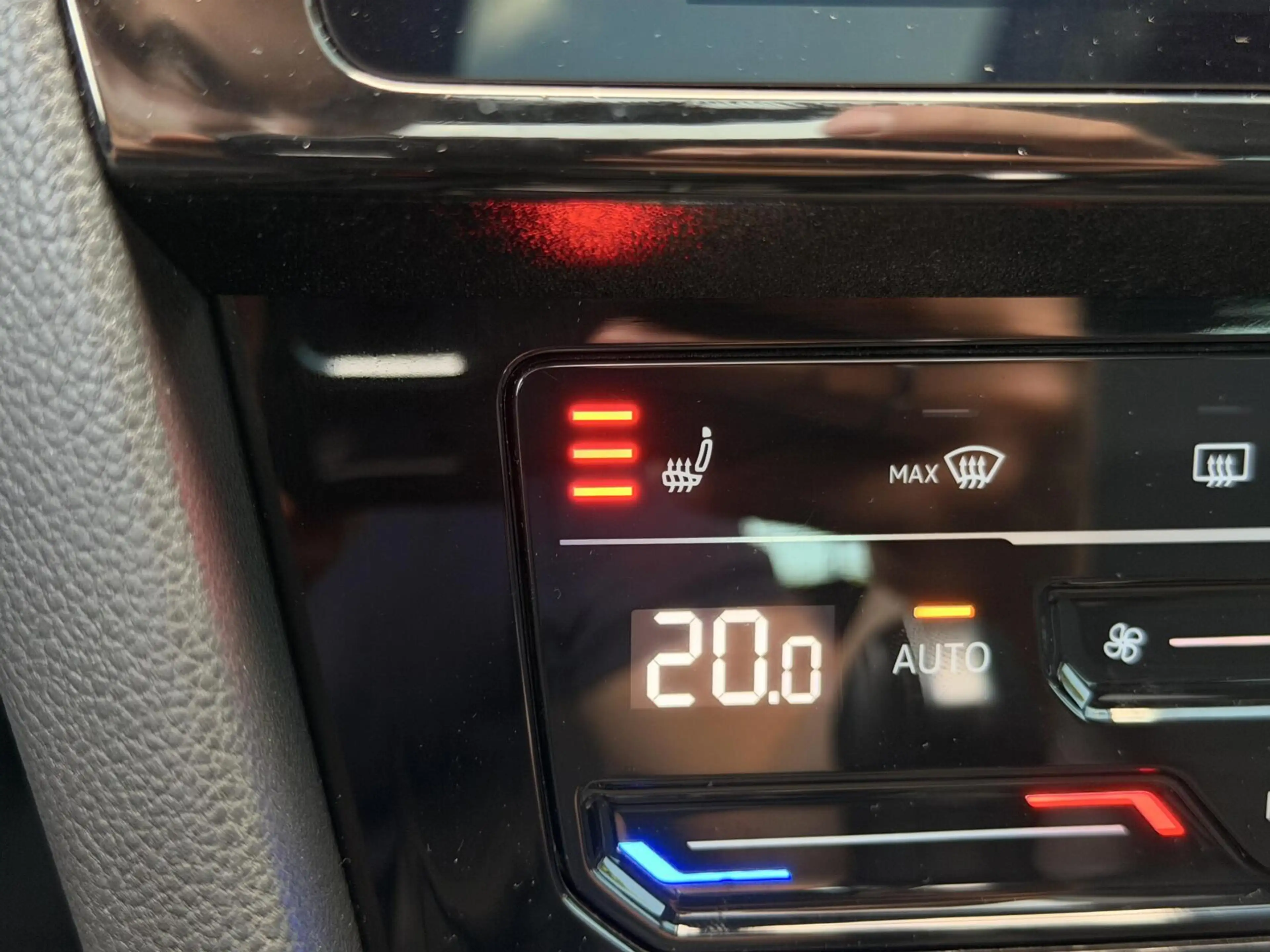 Volkswagen Passat Variant 1.5 TSI R-Line Business + PANO | TREKH | CARPLAY | — photo 27