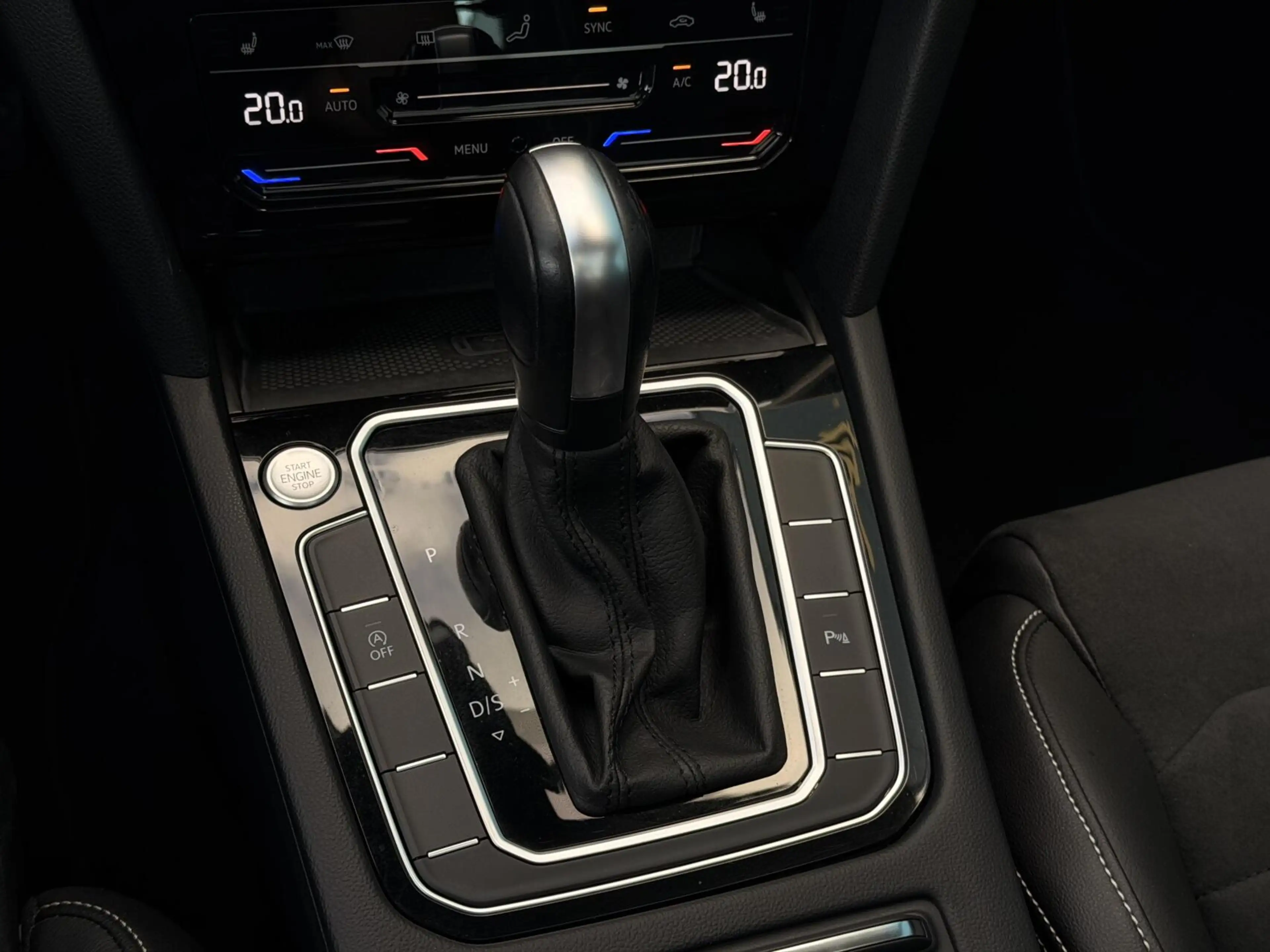 Volkswagen Passat Variant 1.5 TSI R-Line Business + PANO | TREKH | CARPLAY | — photo 28
