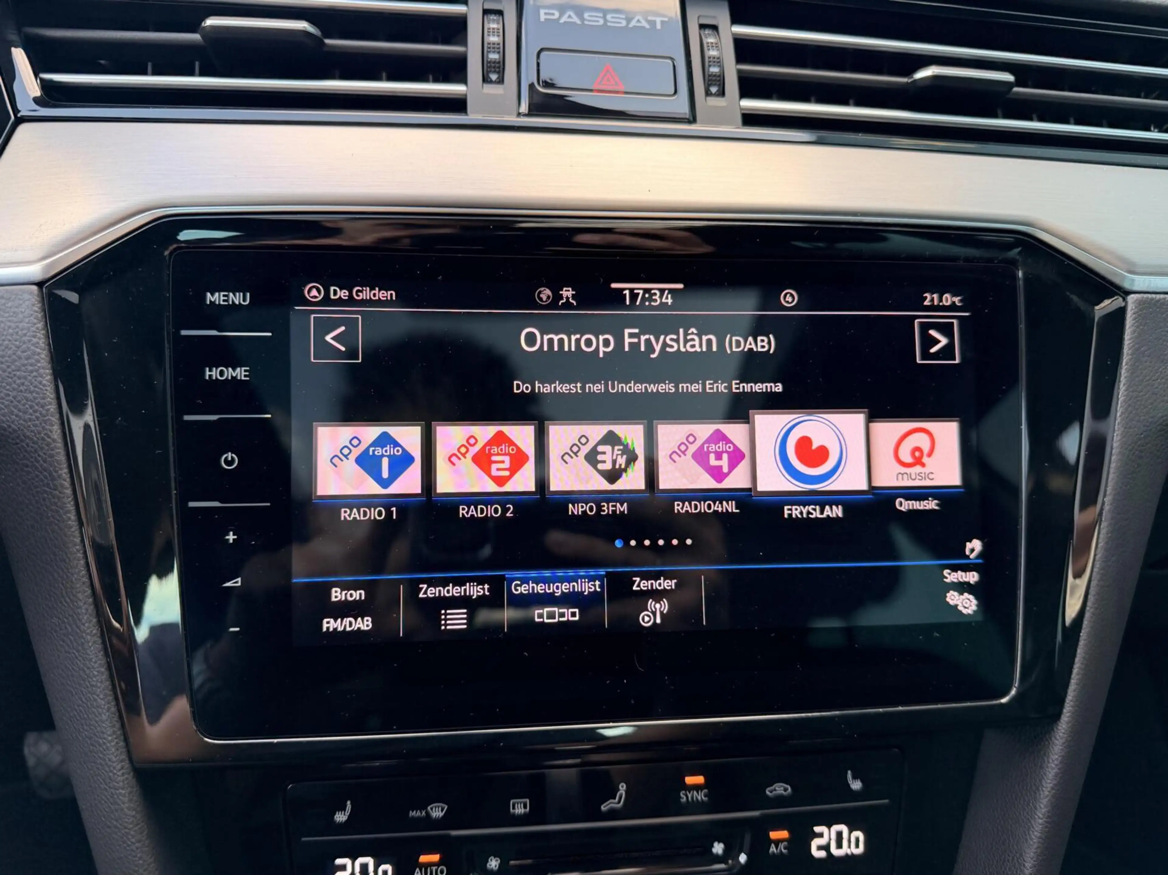Volkswagen Passat Variant 1.5 TSI R-Line Business + PANO | TREKH | CARPLAY | — photo 38