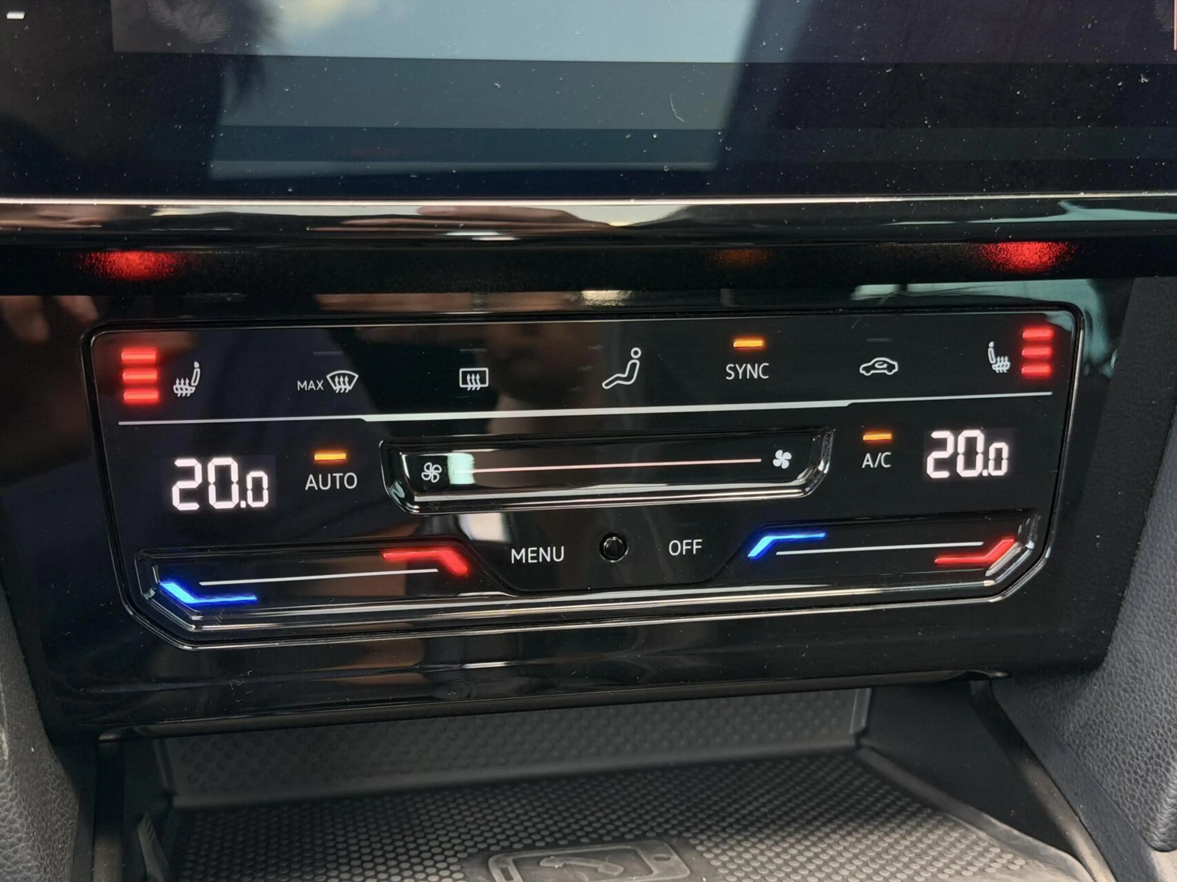Volkswagen Passat Variant 1.5 TSI R-Line Business + PANO | TREKH | CARPLAY | — photo 46