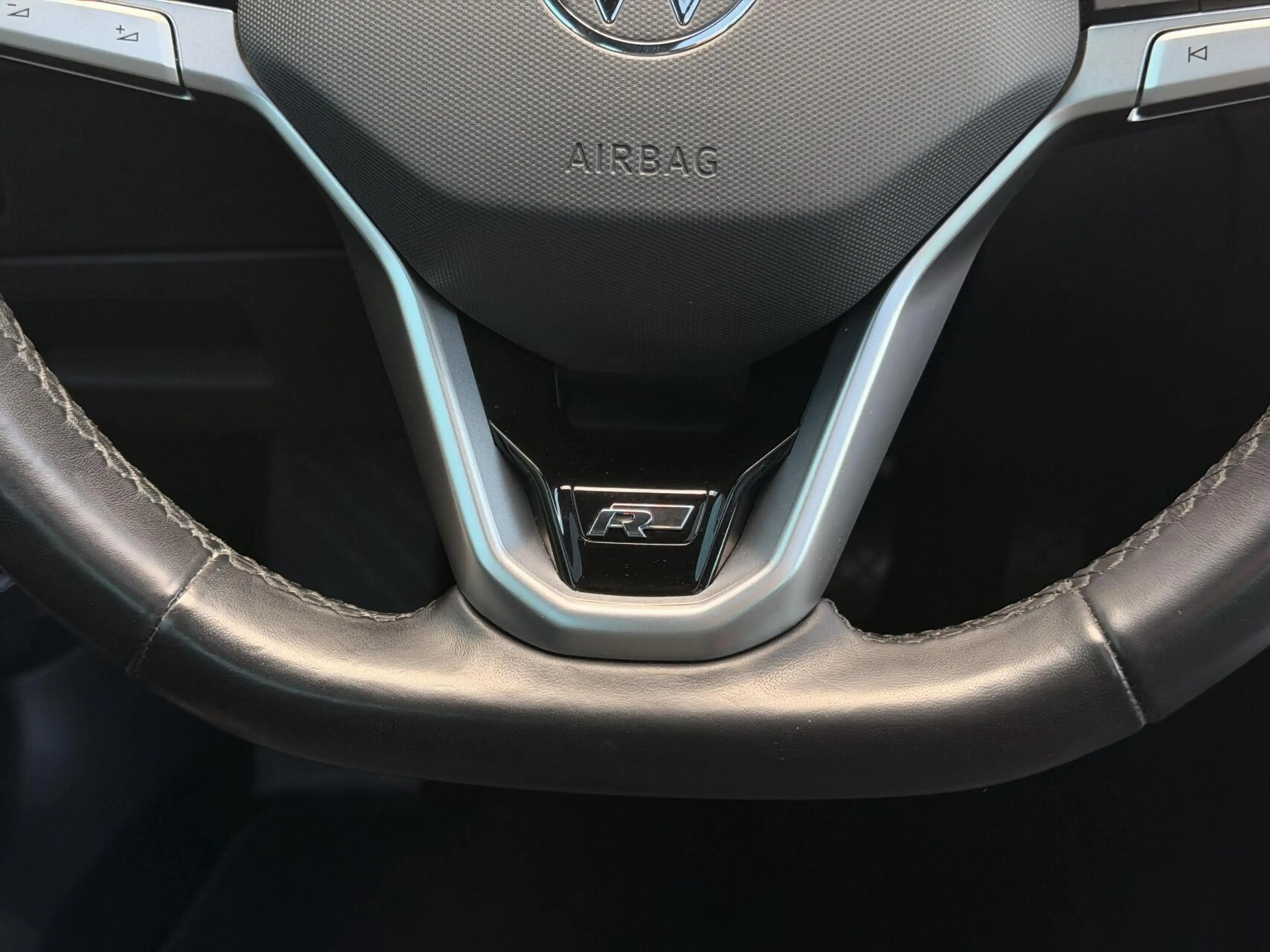 Volkswagen Passat Variant 1.5 TSI R-Line Business + PANO | TREKH | CARPLAY | — photo 18