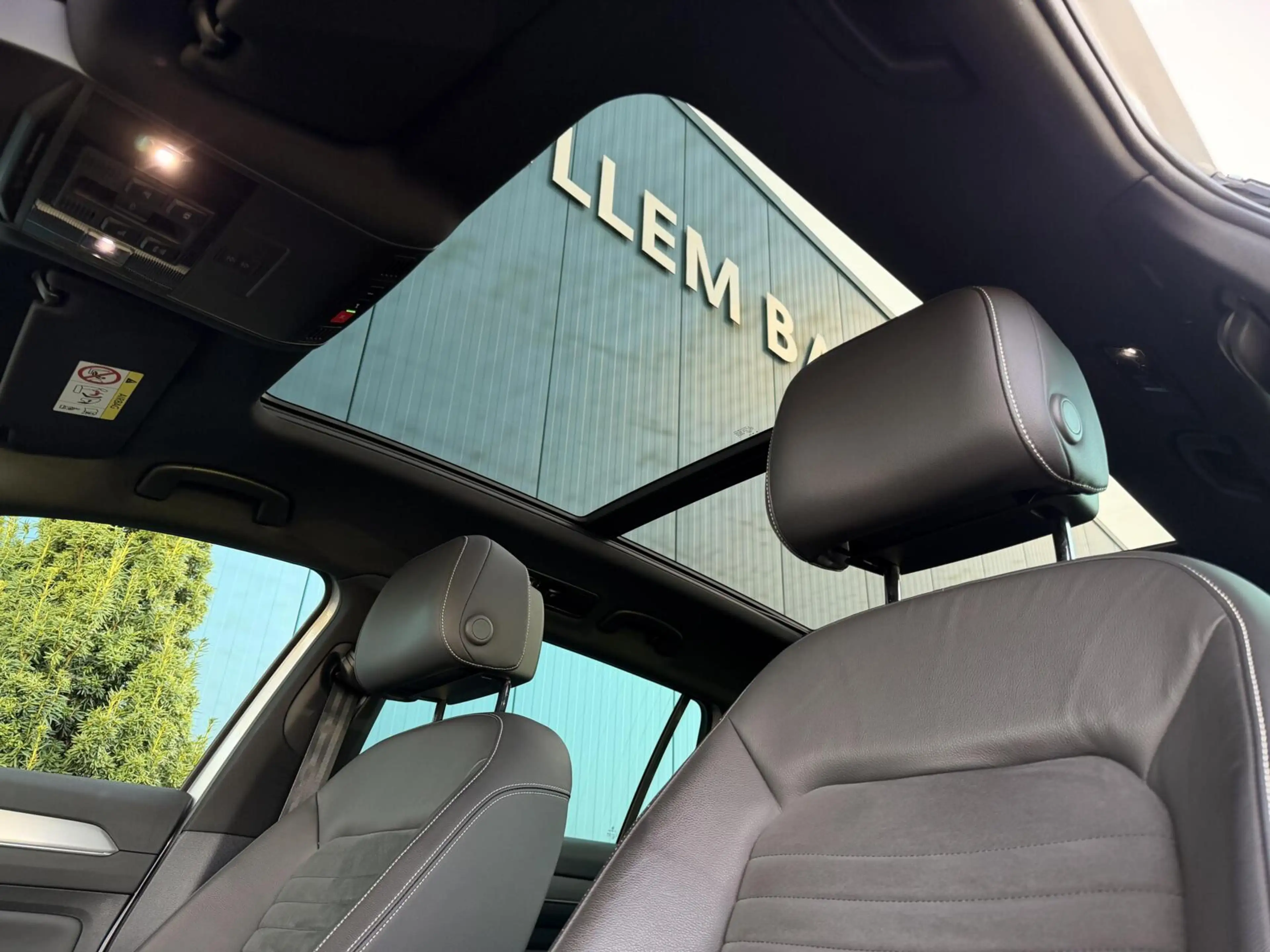 Volkswagen Passat Variant 1.5 TSI R-Line Business + PANO | TREKH | CARPLAY | — photo 13