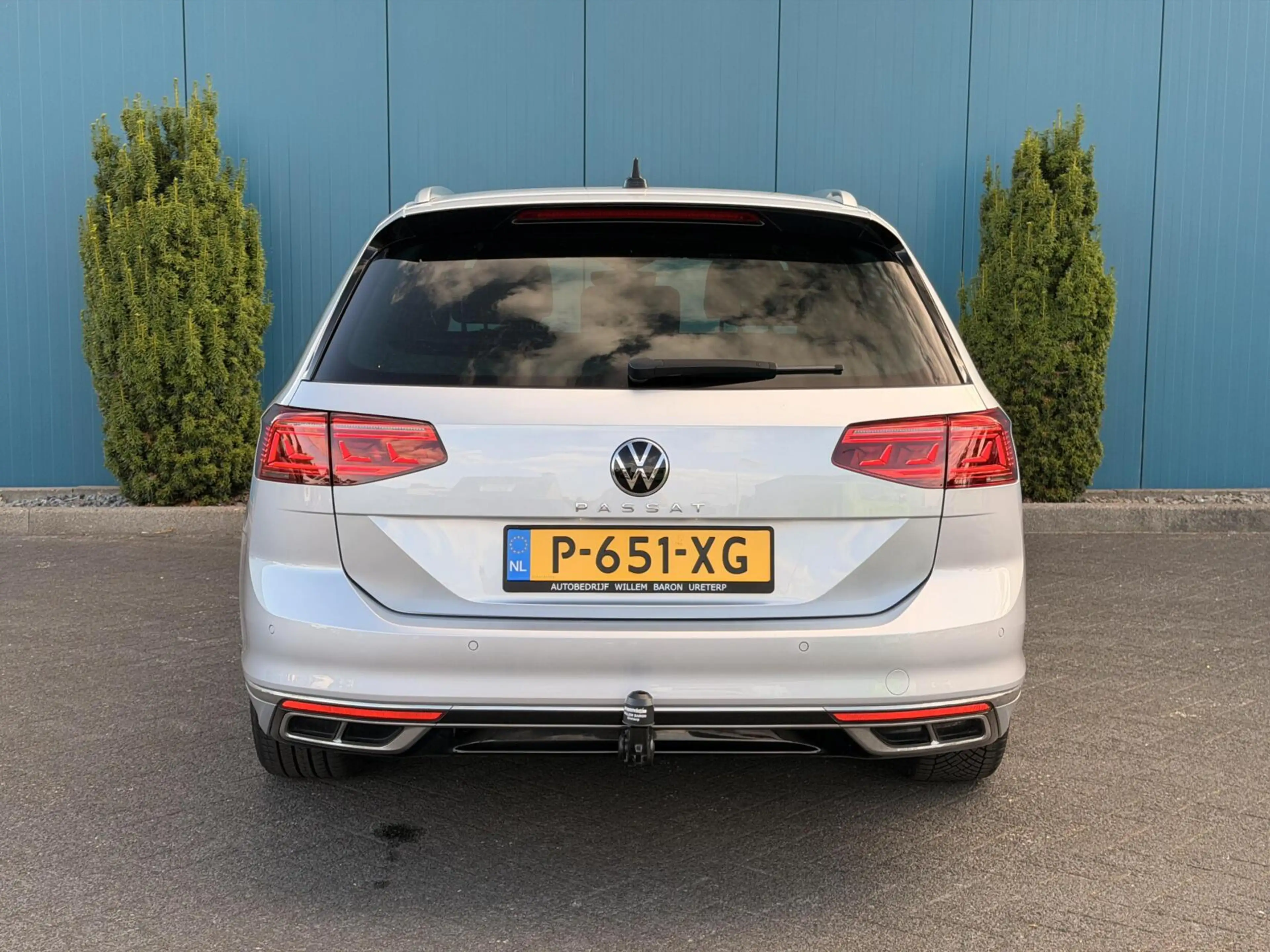 Volkswagen Passat Variant 1.5 TSI R-Line Business + PANO | TREKH | CARPLAY | — photo 33
