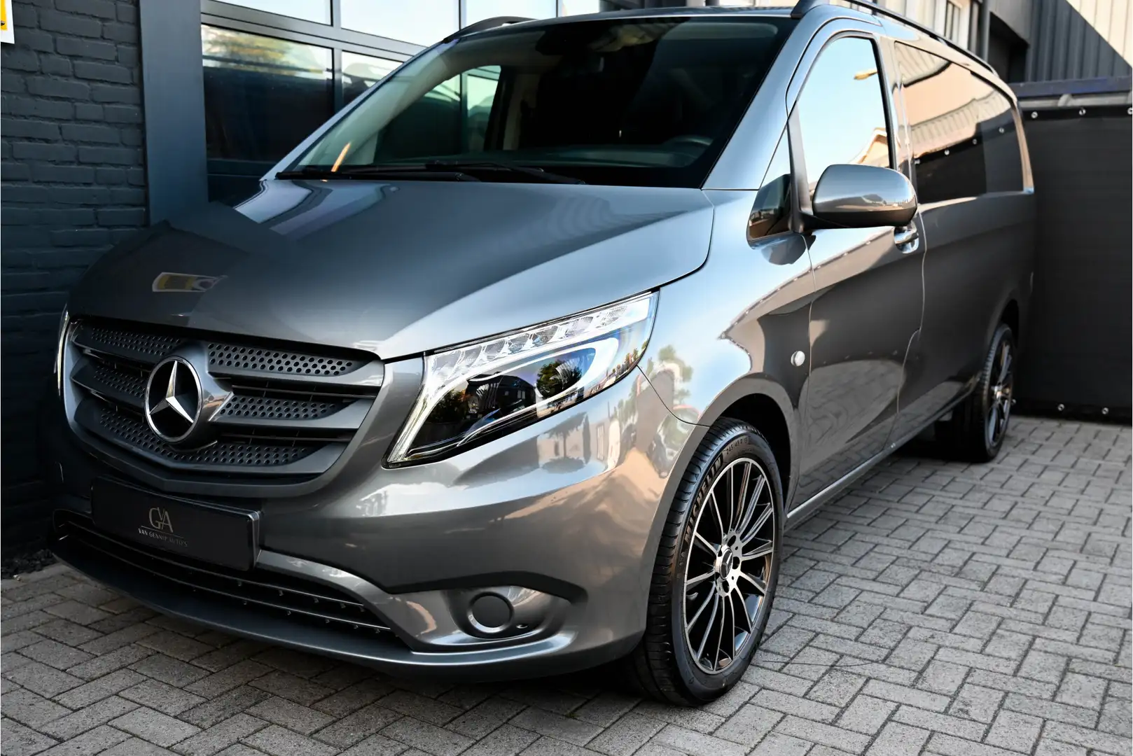 Mercedes-Benz Vito 116 CDI Cruise Control, Navi Gris - 2
