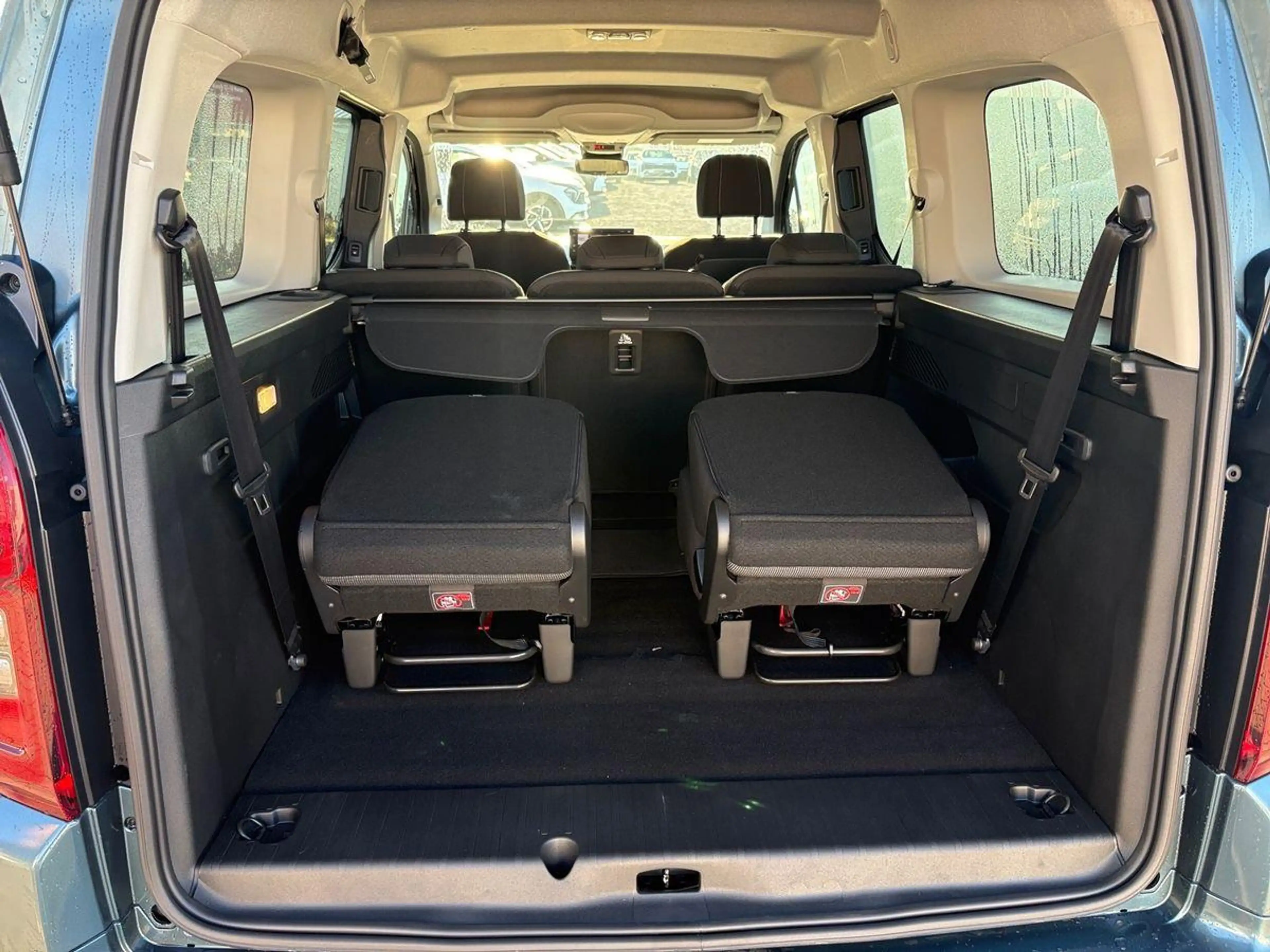 Toyota Proace City L2 1.5 D-4D Teamplayer — photo 13