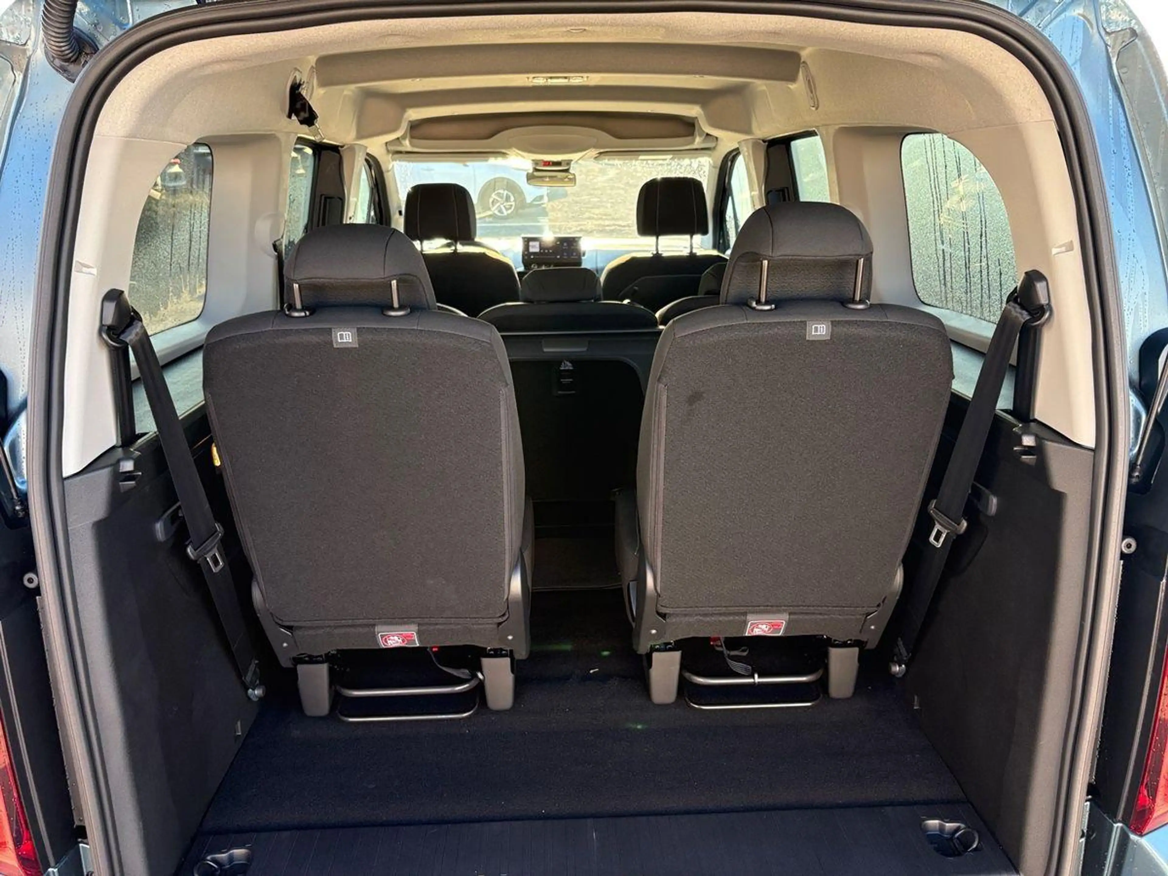 Toyota Proace City L2 1.5 D-4D Teamplayer — photo 14