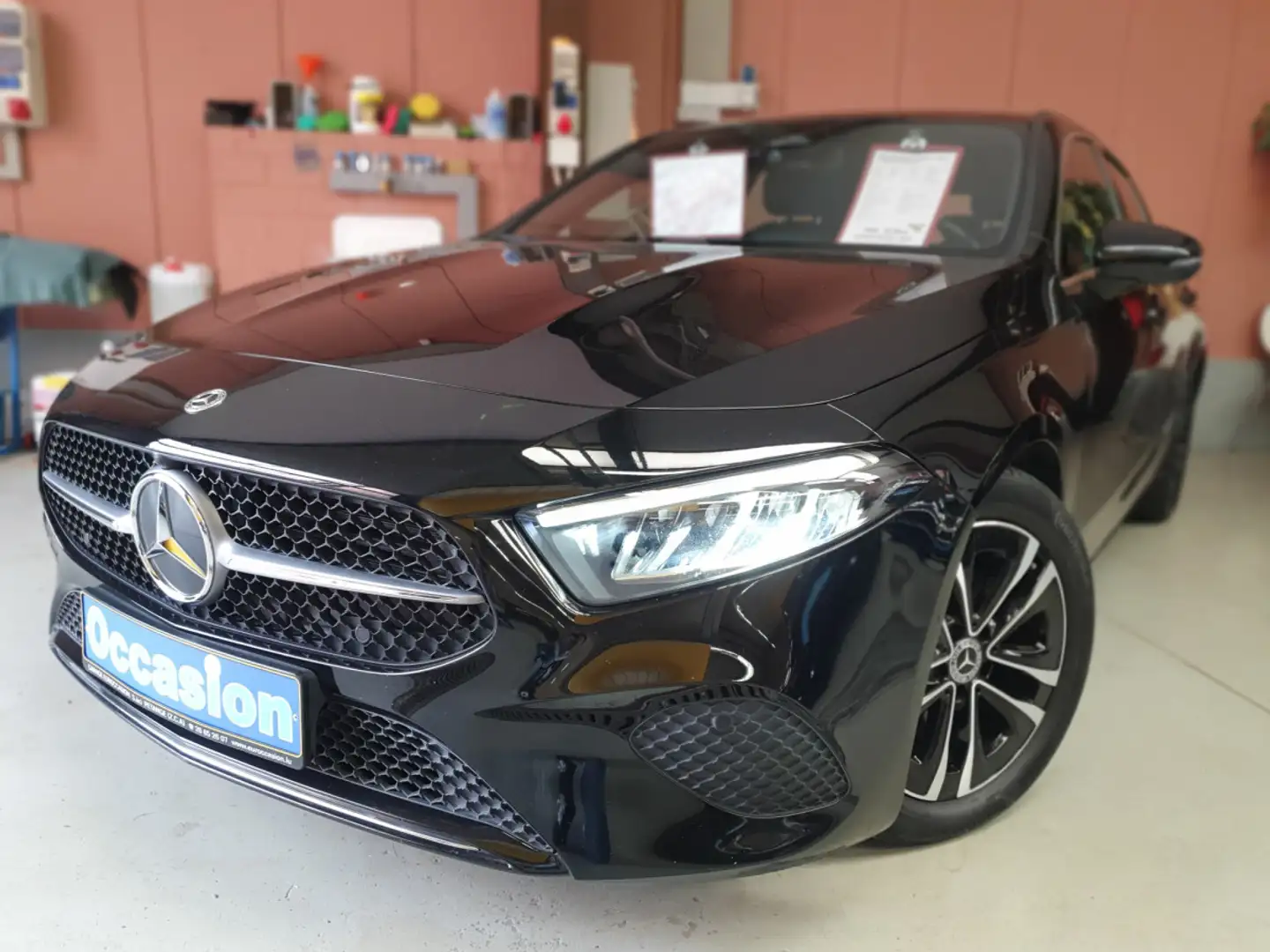 Mercedes-Benz A 200 DCT 163CV HYBRIDE/ESSENCE Noir - 1