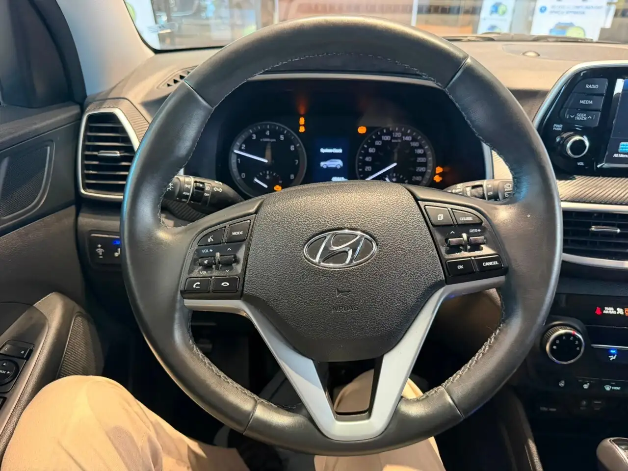 Hyundai TUCSON снимка Hyundai TUCSON