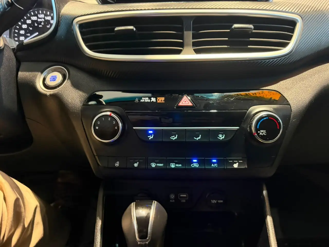 Hyundai TUCSON снимка Hyundai TUCSON