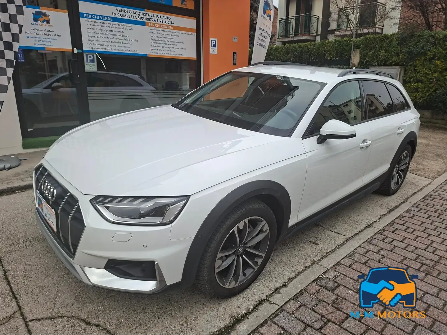Audi A4 allroad 40 2.0 tdi 190cv s-tronic Weiß - 1