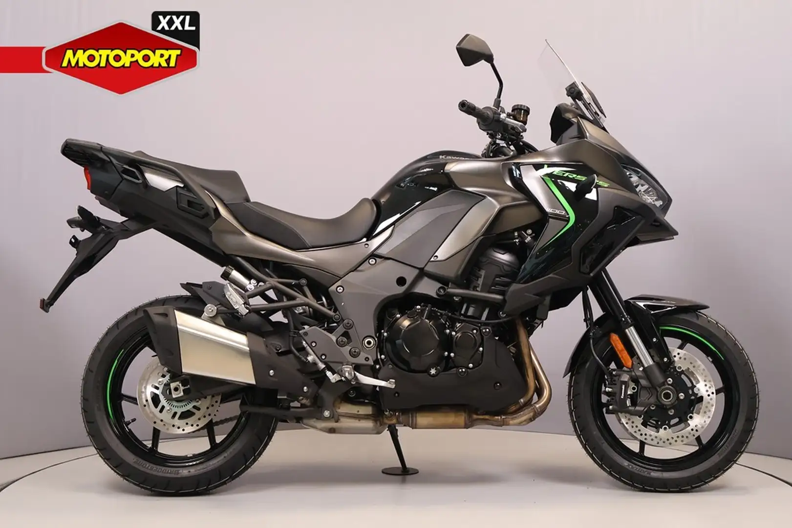 Kawasaki Versys 1100 Grijs - 1
