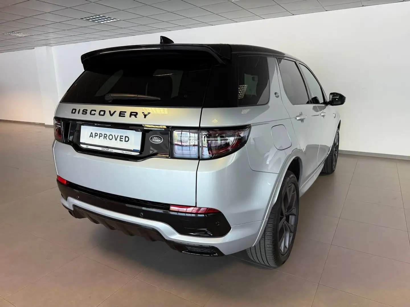 Land Rover Discovery Sport Discovery Sport 2.0d R-Dynamic SE awd 204cv auto Argento - 2