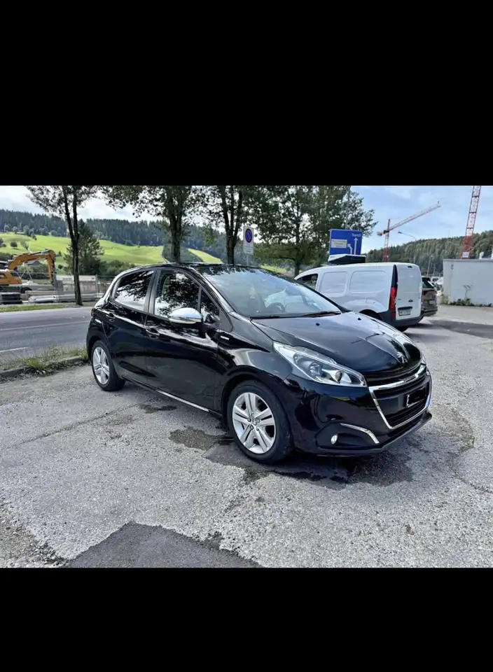 Peugeot 208 1.2 PureTech 110ch S