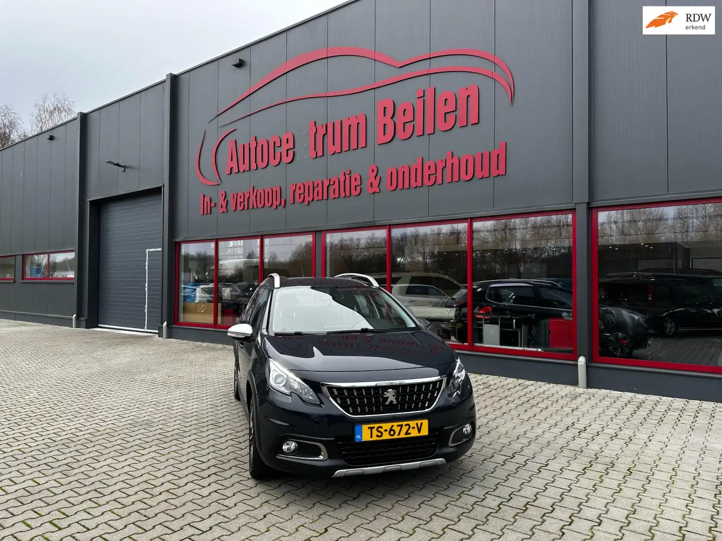 Peugeot 2008 1.2 PureTech Allure Gris - 1