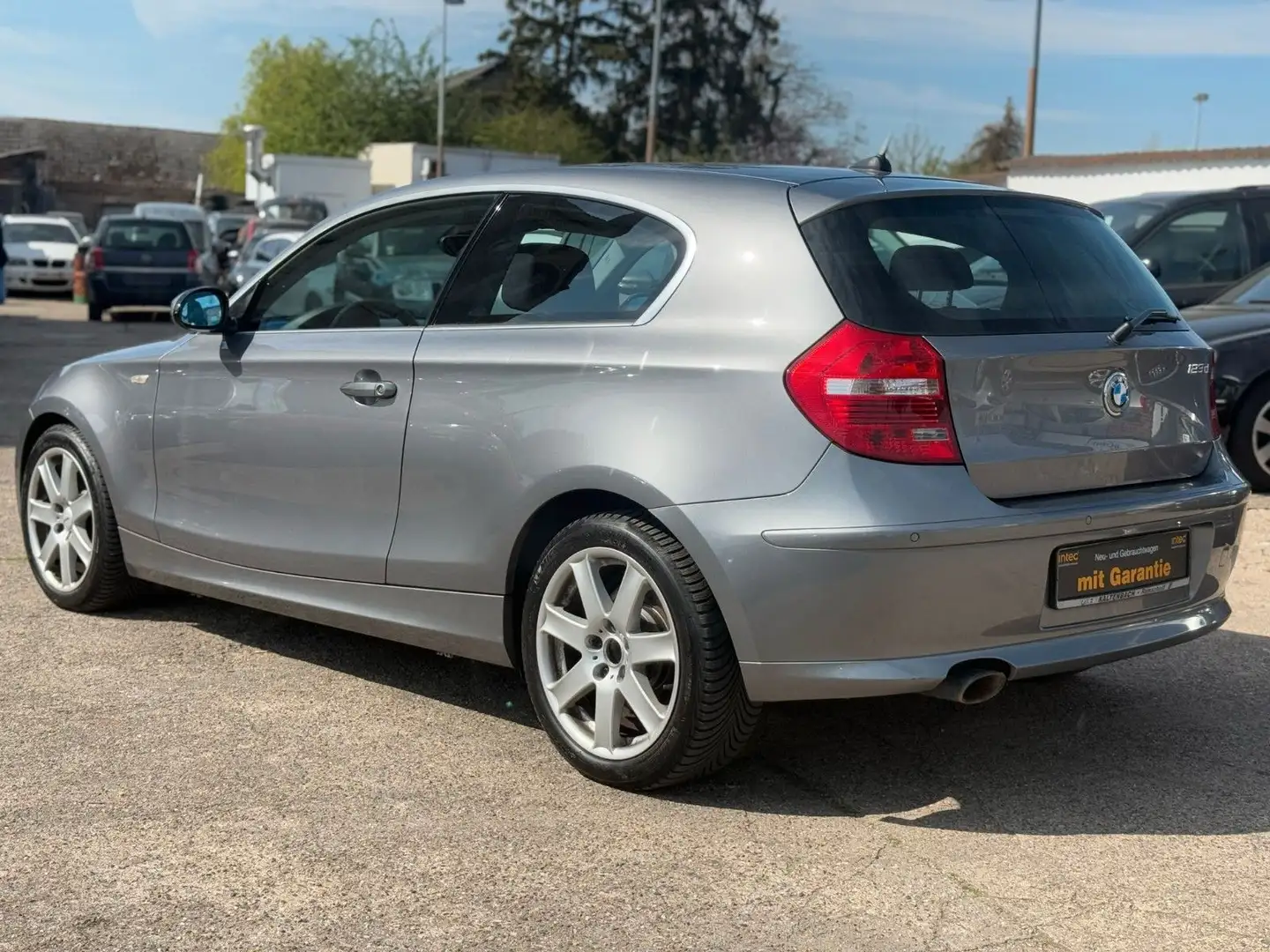 BMW 123 Baureihe 1 Lim. 123d*COUPE*KLIMA* Šedá - 2