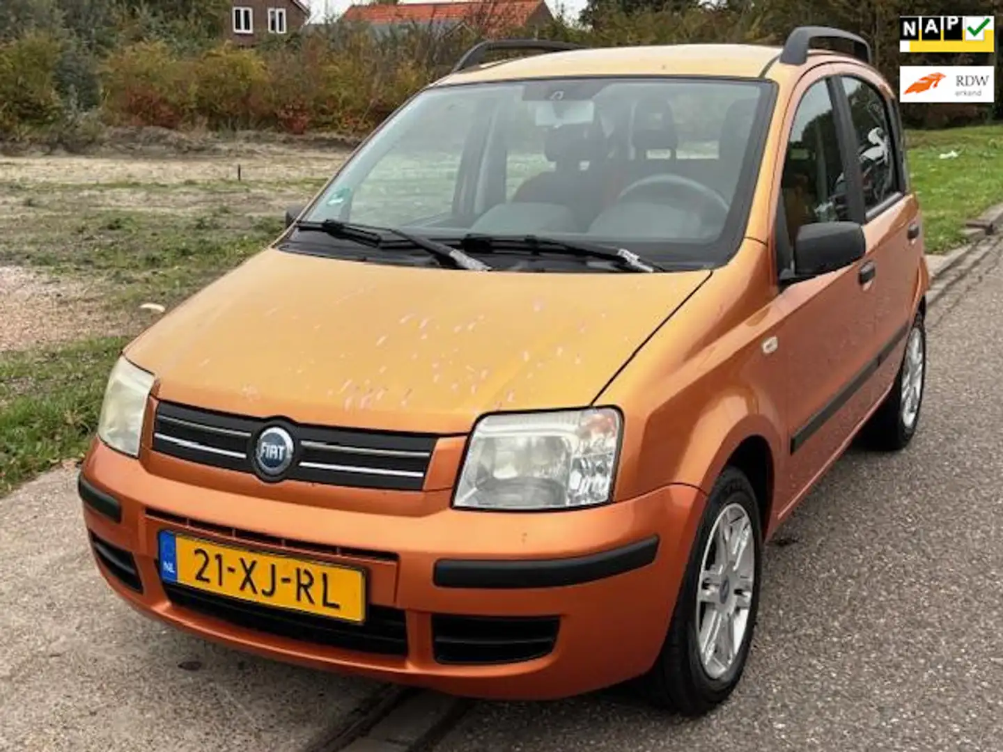 Fiat Panda 1.2 Emotion 5-Drs ECC Audio/CD LMV 14" ABS 2 x air Oranje - 1