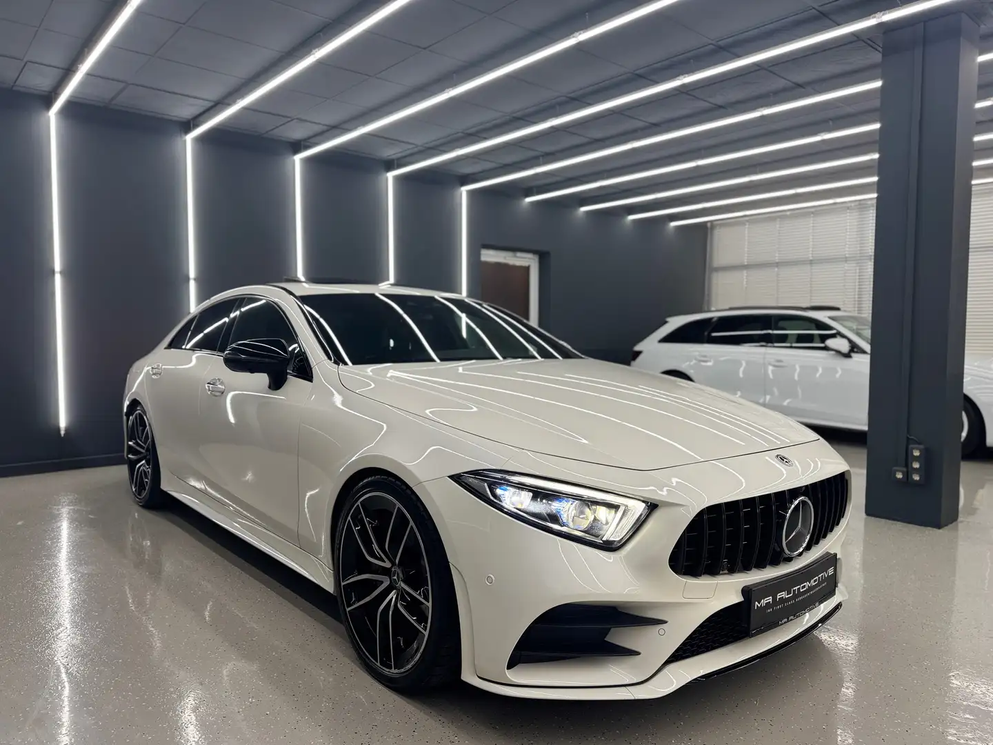 Mercedes-Benz CLS 450 4 Matic AMG Line *CLS53LK*BURM*DESIGNO*SD*MEMO*360 Білий - 2