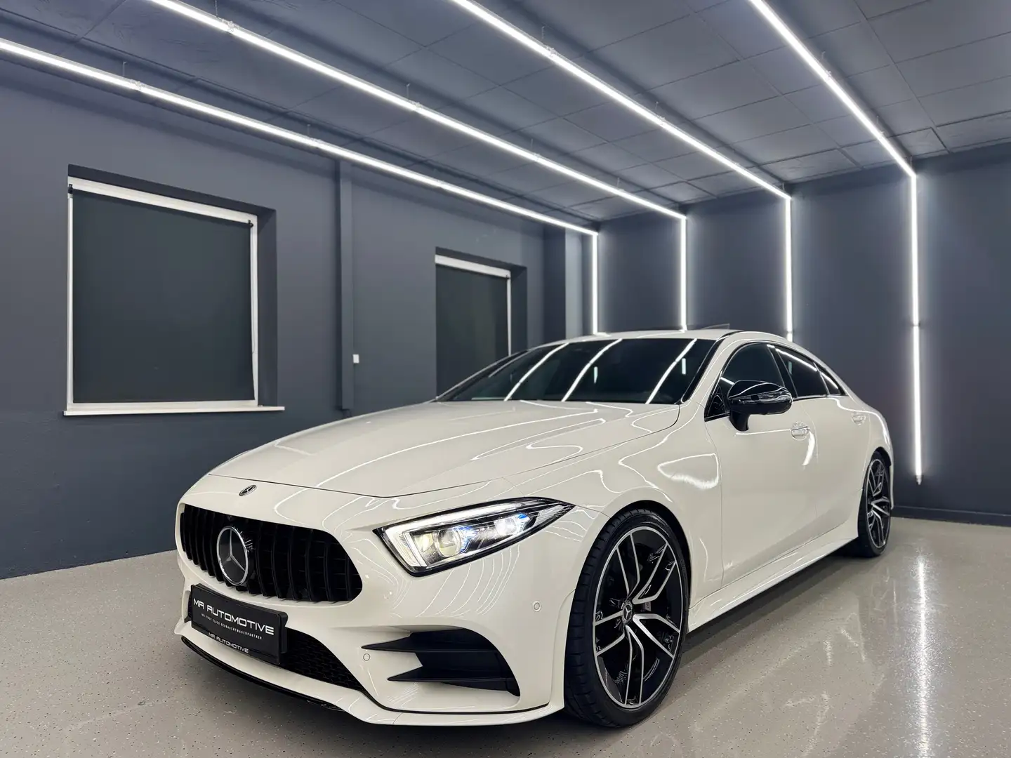 Mercedes-Benz CLS 450 4 Matic AMG Line *CLS53LK*BURM*DESIGNO*SD*MEMO*360 Білий - 1