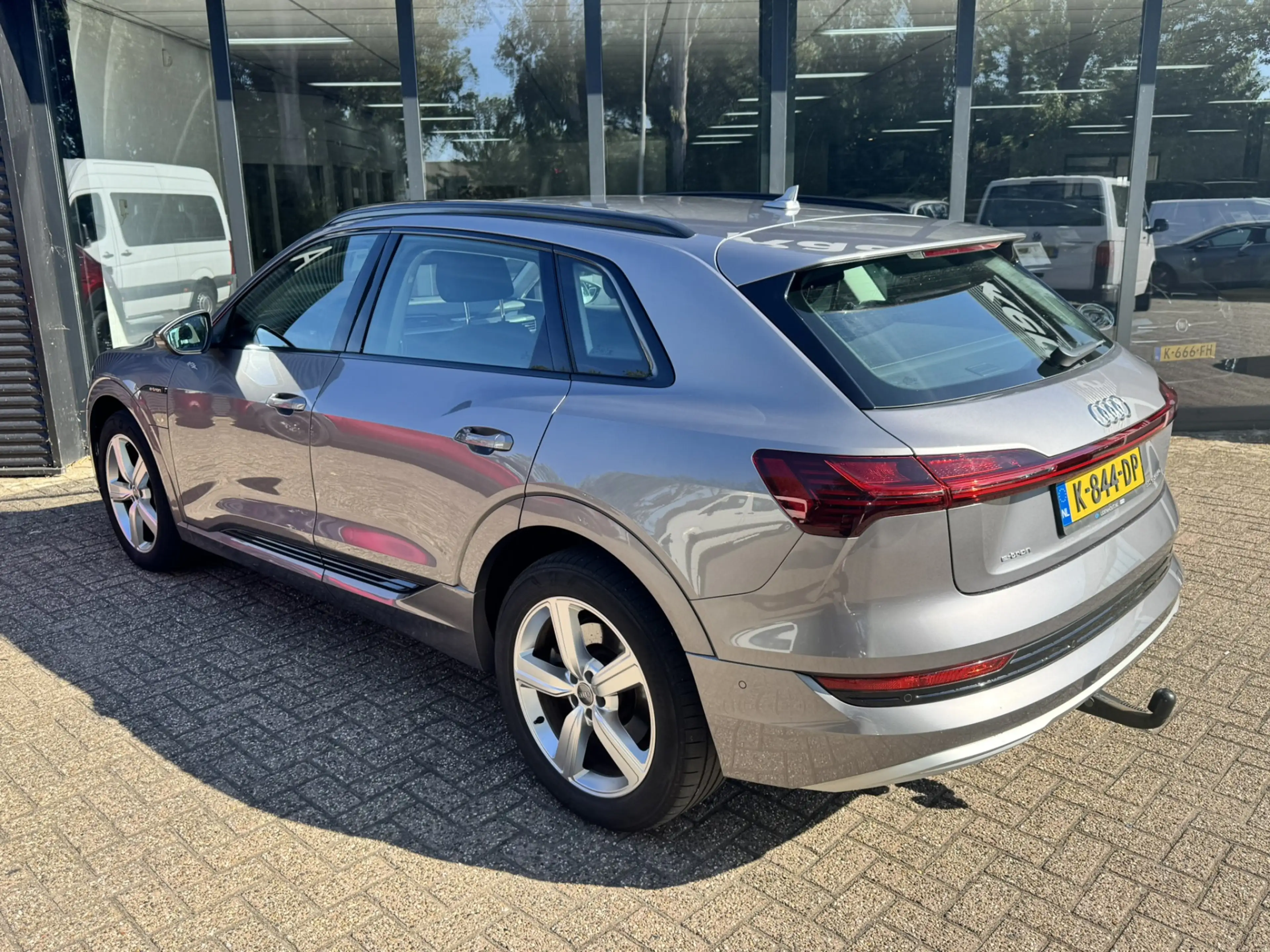 Audi e-tron e-tron 50 quattro Launch edition 71 kWh*Camera*Nav — photo 11