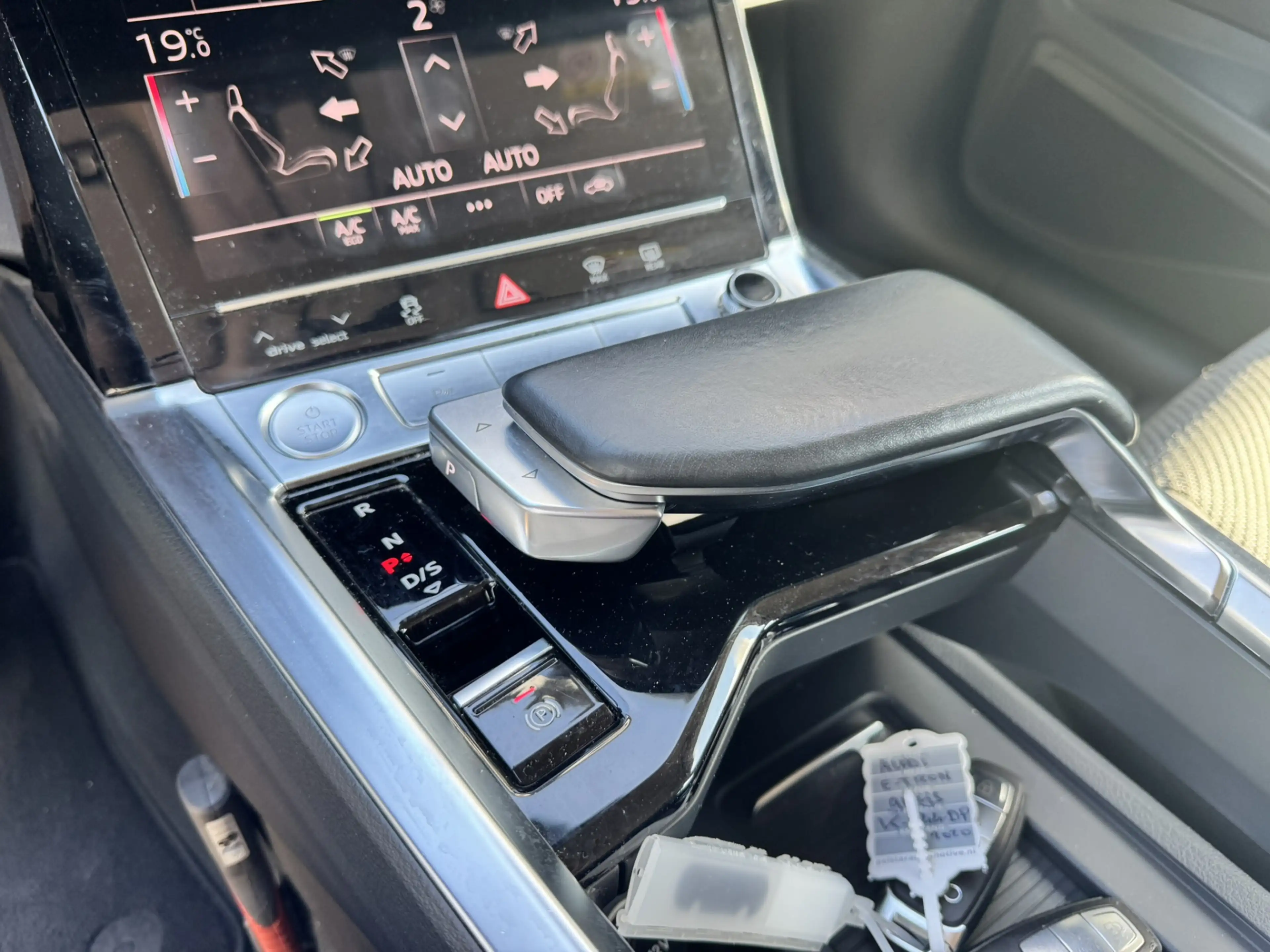 Audi e-tron e-tron 50 quattro Launch edition 71 kWh*Camera*Nav — photo 9
