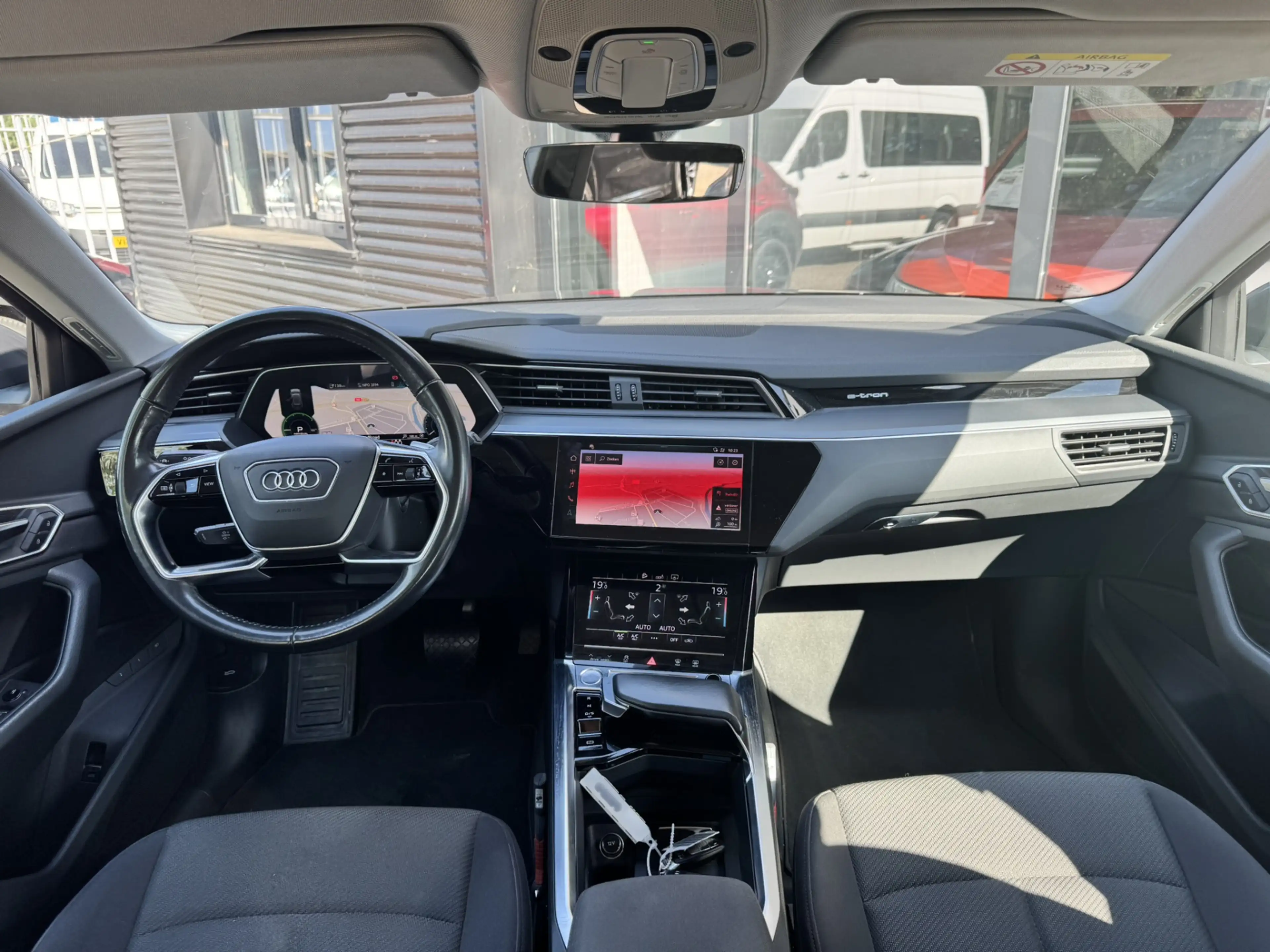 Audi e-tron e-tron 50 quattro Launch edition 71 kWh*Camera*Nav — photo 6