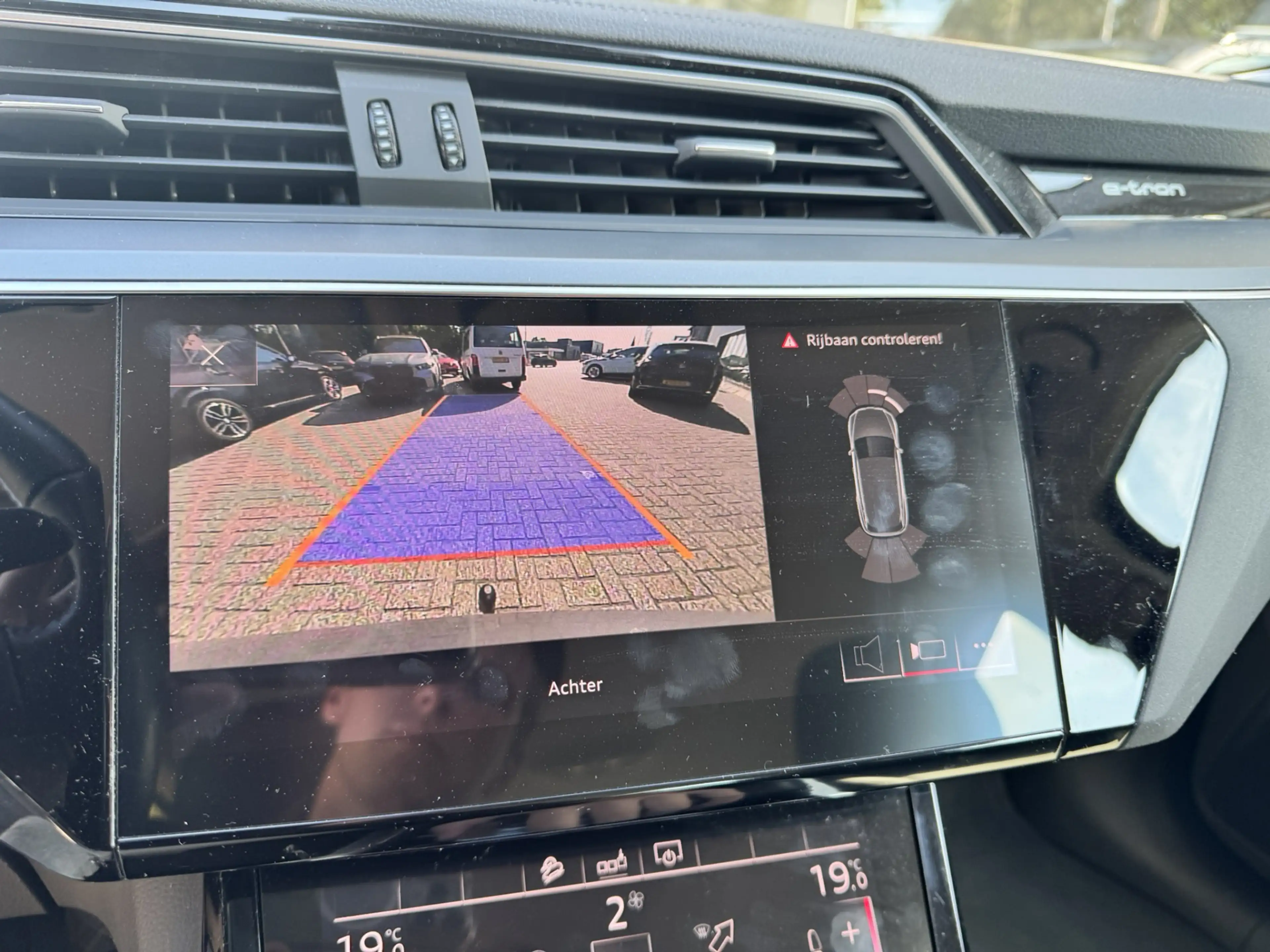 Audi e-tron e-tron 50 quattro Launch edition 71 kWh*Camera*Nav — photo 24
