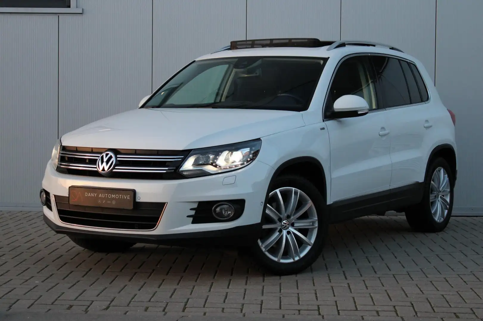 Volkswagen Tiguan 1.4 TSI CUP 160PK DSG PANO I LED I CAMERA I EL. TR Weiß - 1