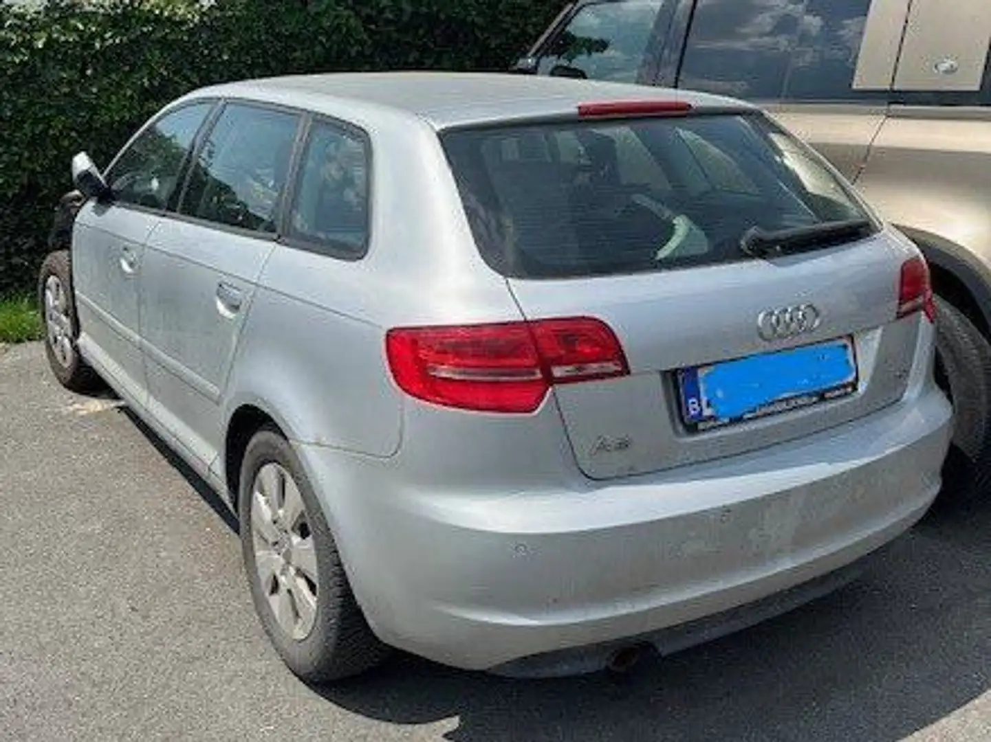Audi A3 A3 1.9 TDI Ambiente met schade linksvoor Zilver - 2