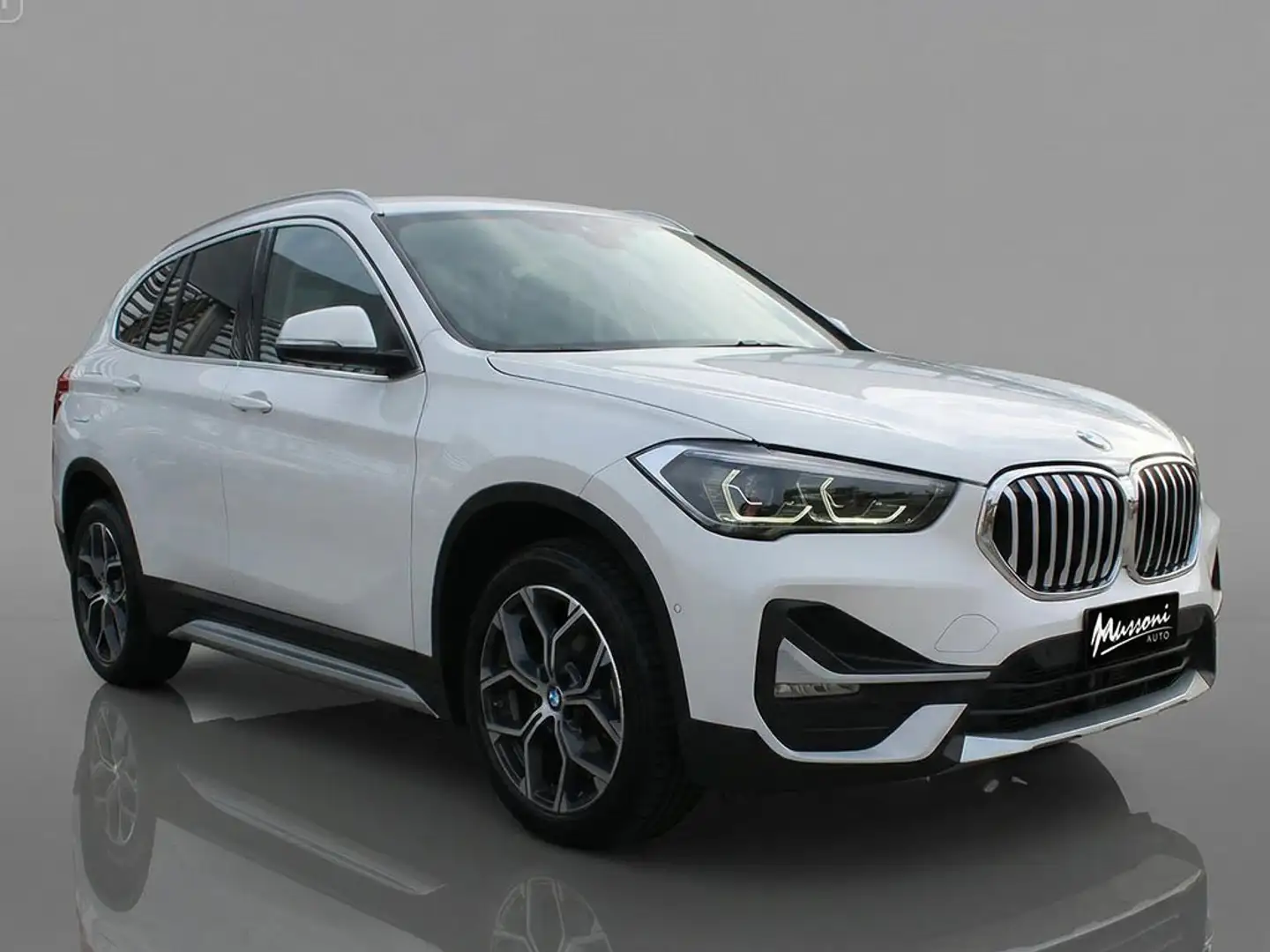 BMW X1 sdrive18d Business Advantage auto Bianco - 1